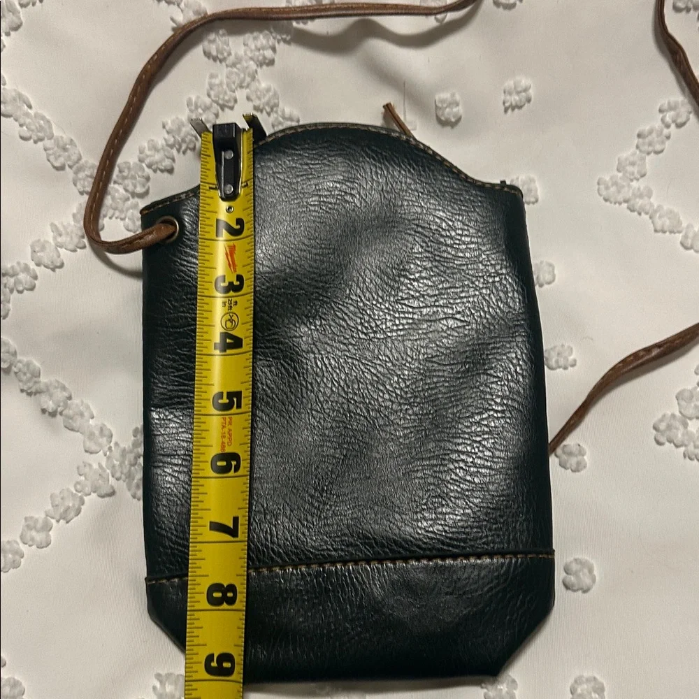 Heroing small green leather crossbody bag. Good used condition - Picture 5 of 6